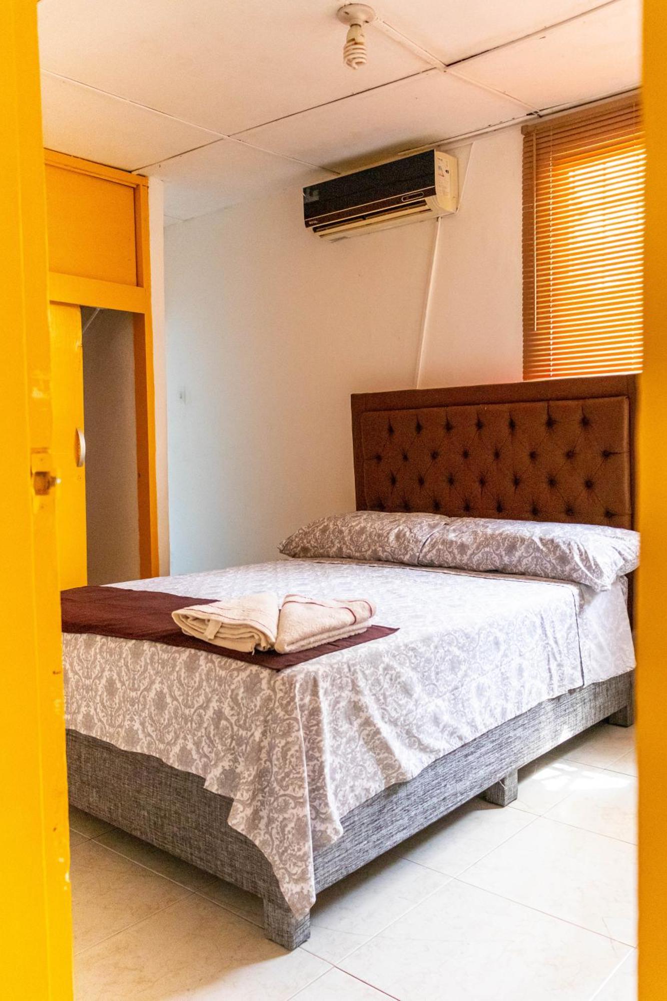 Familiar A Pocos Pasos De La Hermosa Bahia De Manga Apartamento Cartagena