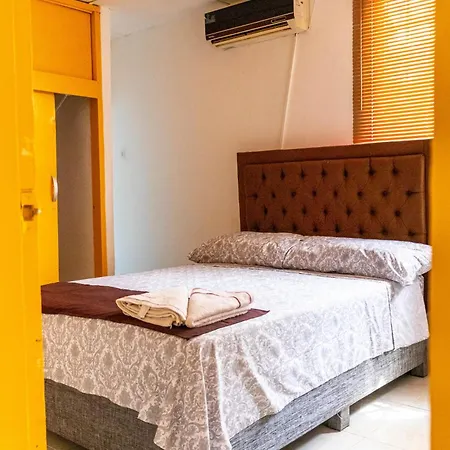Familiar A Pocos Pasos De La Hermosa Bahia De Manga Apartamento Cartagena